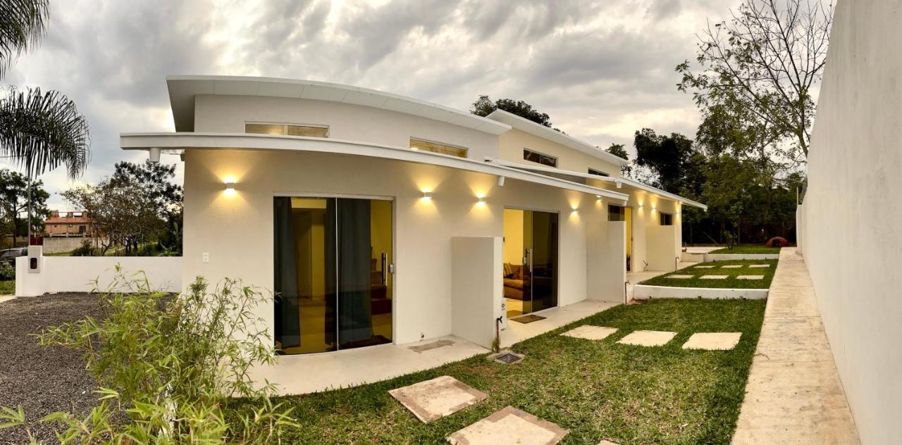 Tiny Houses En Asuncion. Zona Aeropuerto-Rakiura 루케 외부 사진